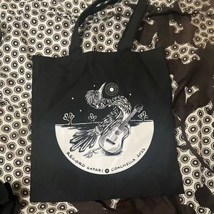 Record Safari tote